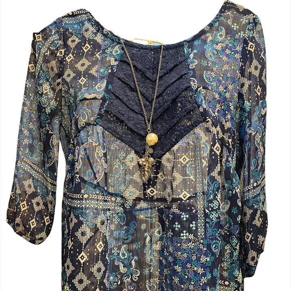 Woman's Sz S Blue Paisley Print Top With Lace By Arizona Jean Co. - Picture 1 of 2